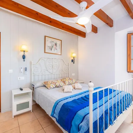 Eliasneil Holiday home