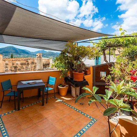 Eliasneil Holiday home *